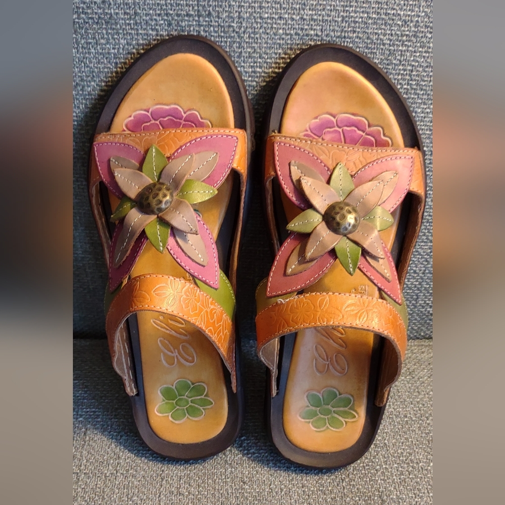 Firm Final Price!*Elite Leather Comfort Sandal(6)